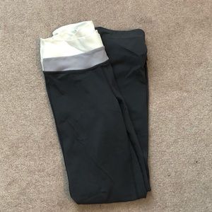 Lululemon yoga pants